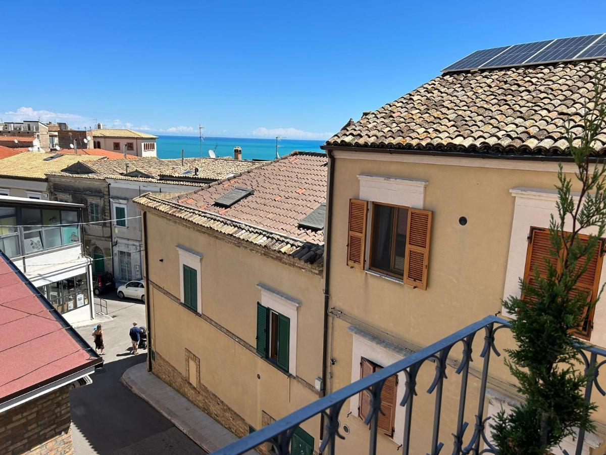 Bed and Breakfast La Fabbrica Di San Pietro Васто Екстер'єр фото